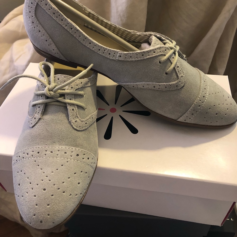 Isaac Mizrahi Live Frankie Oxford Lt Gray 9 NIB